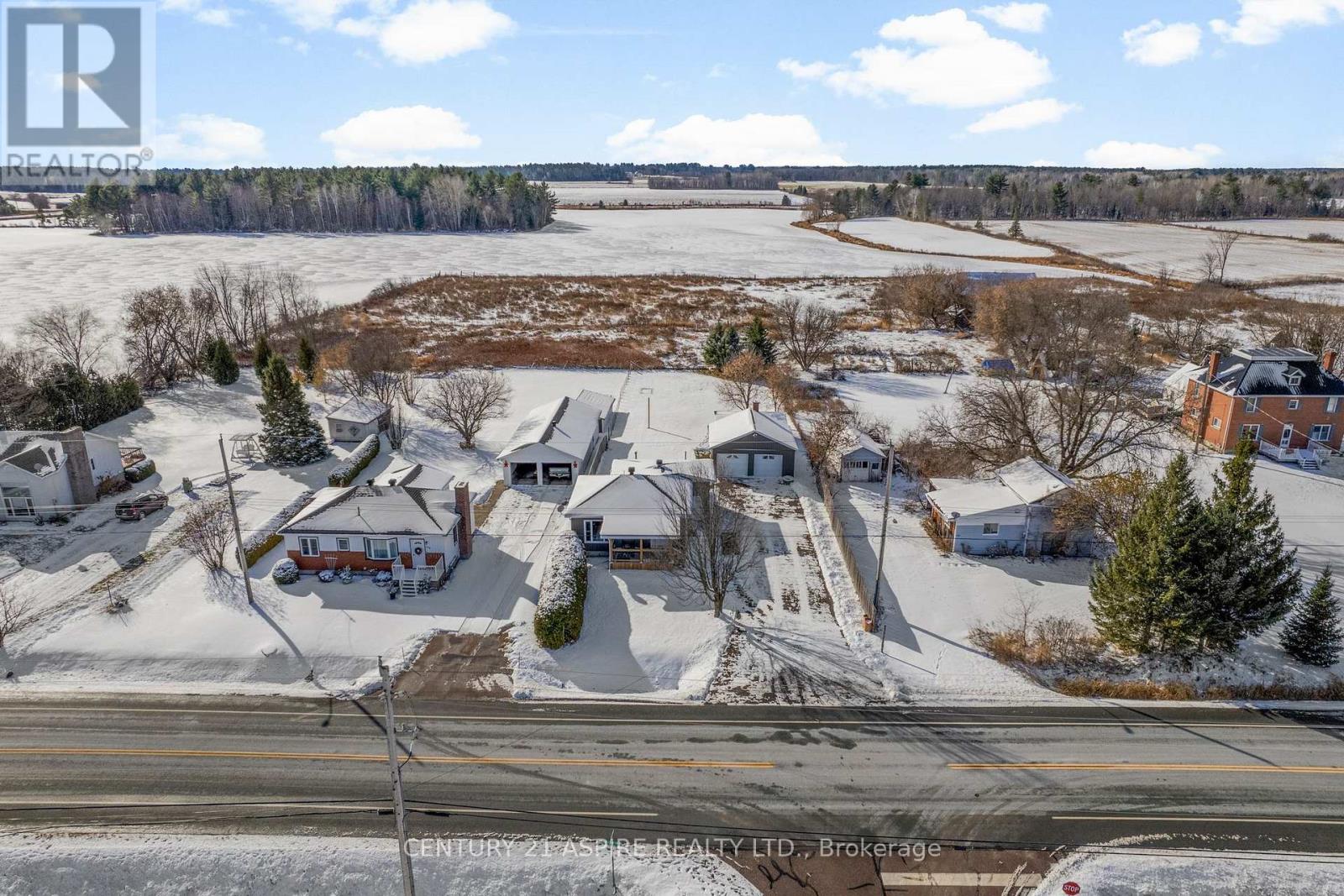 132 Mud Lake Road, Pembroke, Ontario  K8A 6W4 - Photo 5 - X12535984