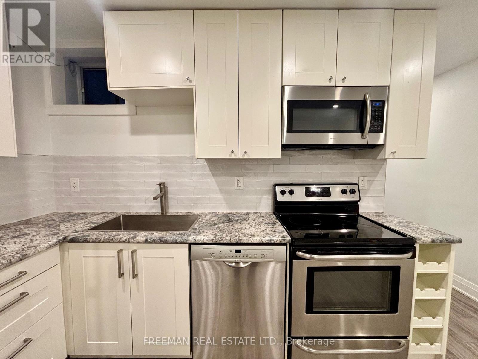 Lower - 340 Howland Avenue, Toronto, Ontario  M5R 3B9 - Photo 6 - C12464031