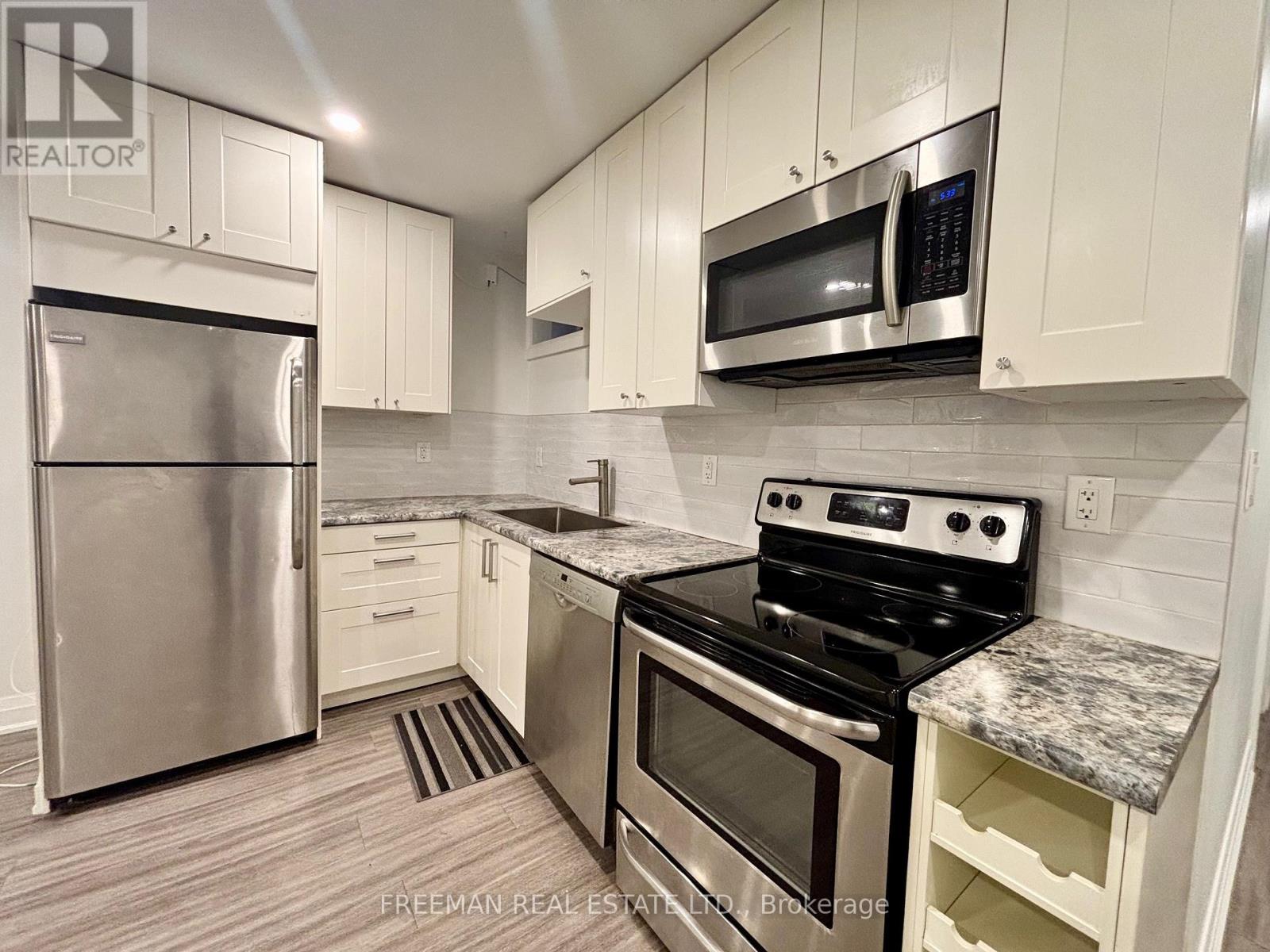 Lower - 340 Howland Avenue, Toronto, Ontario  M5R 3B9 - Photo 5 - C12464031