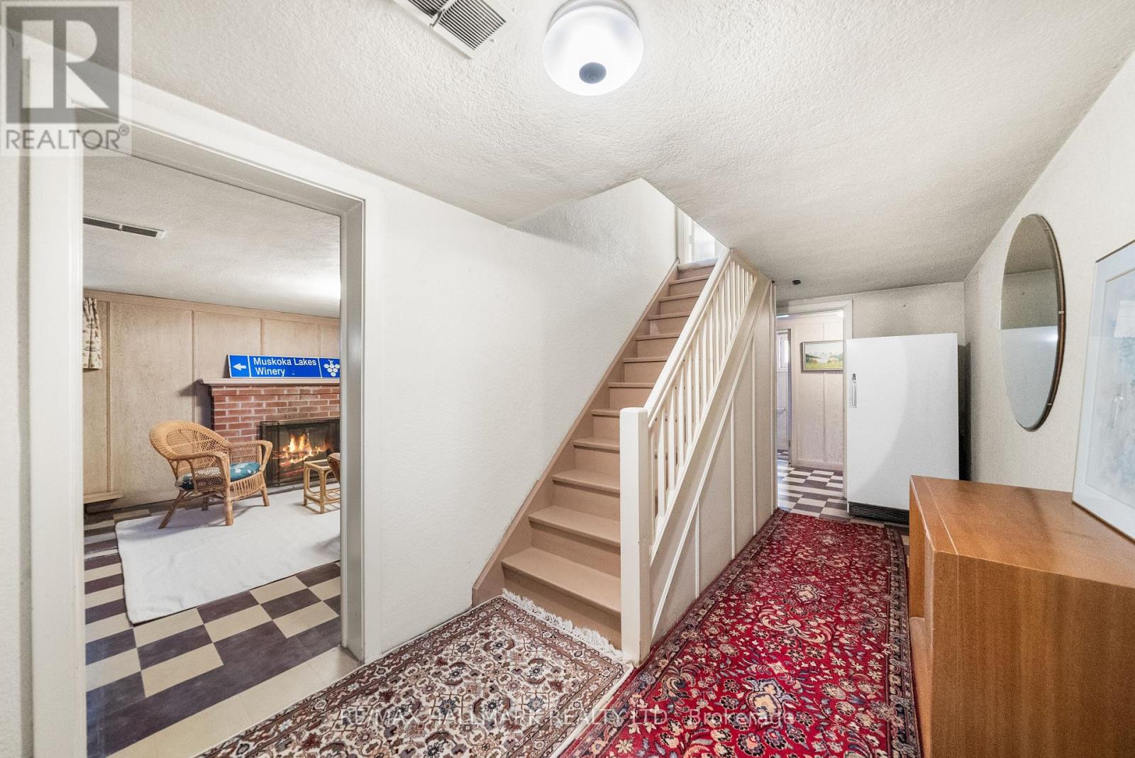 55 Sandringham Drive, Toronto, Ontario  M5M 3G4 - Photo 30 - C12534144