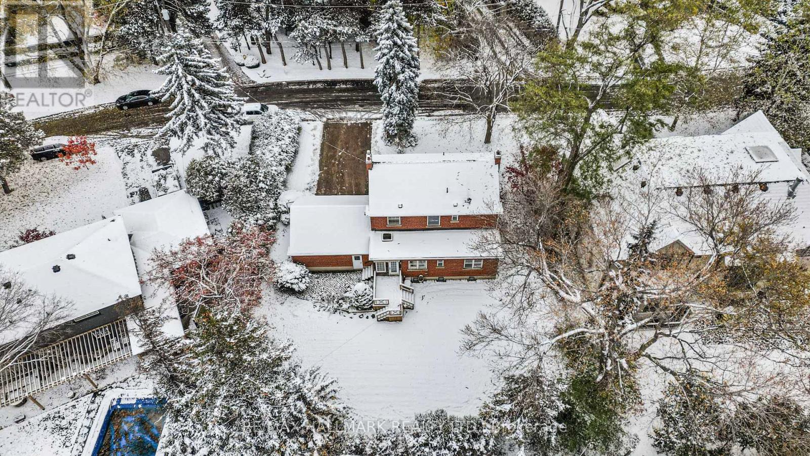 55 Sandringham Drive, Toronto, Ontario  M5M 3G4 - Photo 39 - C12534144