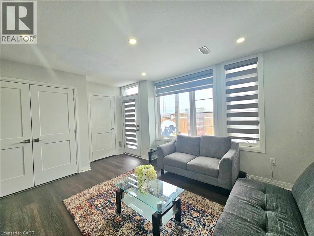 30 Times Square Boulevard Unit# 213, Stoney Creek, Ontario  L8J 0M1 - Photo 6 - 40787320