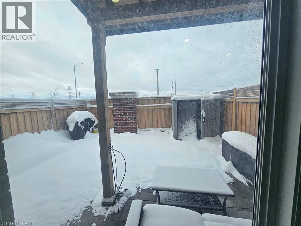 30 Times Square Boulevard Unit# 213, Stoney Creek, Ontario  L8J 0M1 - Photo 7 - 40787320