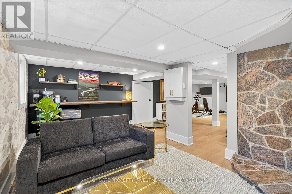 75 Dundonald Street N, Barrie, Ontario  L4M 3T2 - Photo 31 - S12514686