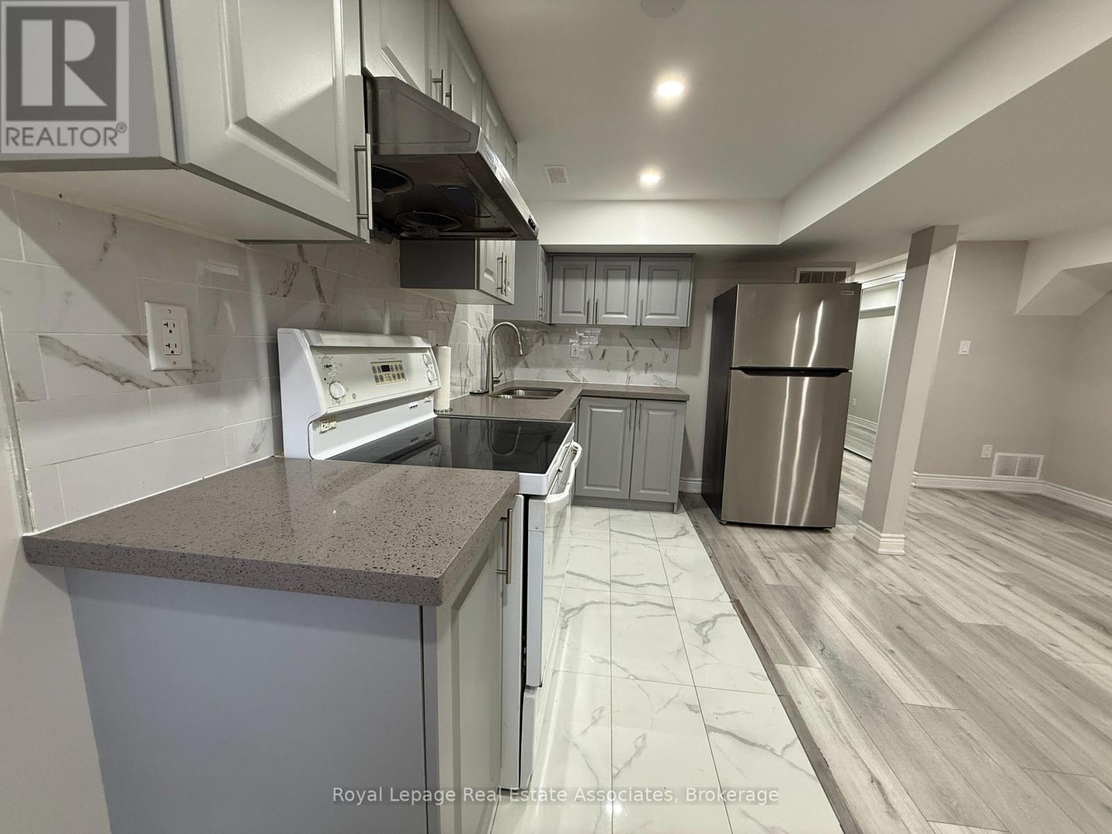 Basement - 6978 Tassel Crescent, Mississauga, Ontario  L5W 1G7 - Photo 2 - W12483552