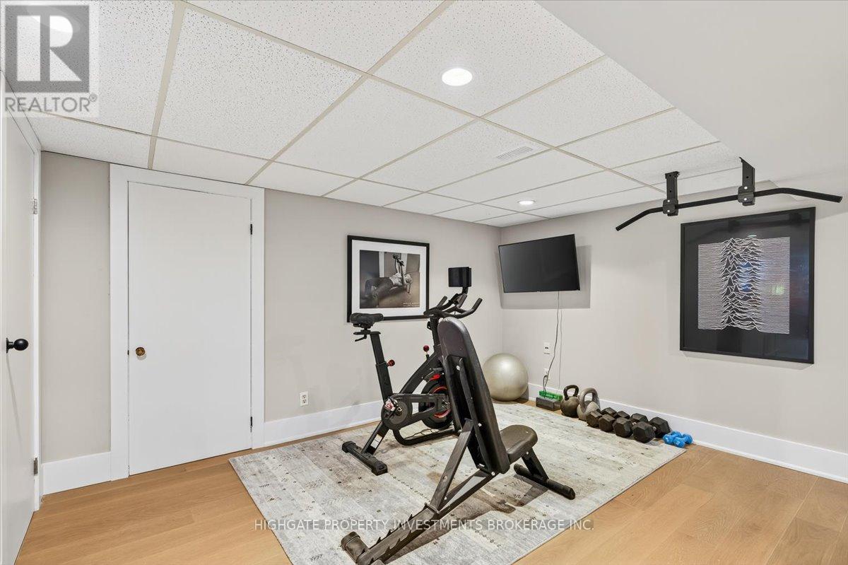 75 Dundonald Street N, Barrie, Ontario  L4M 3T2 - Photo 33 - S12514686