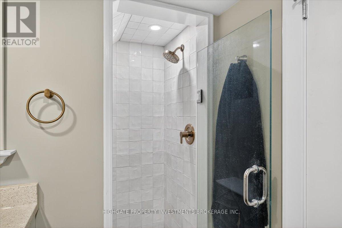 75 Dundonald Street N, Barrie, Ontario  L4M 3T2 - Photo 39 - S12514686