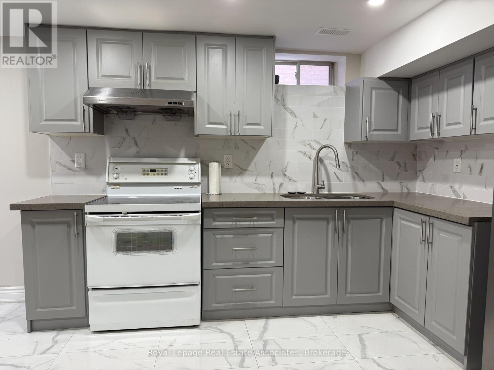 Basement - 6978 Tassel Crescent, Mississauga, Ontario  L5W 1G7 - Photo 16 - W12483552