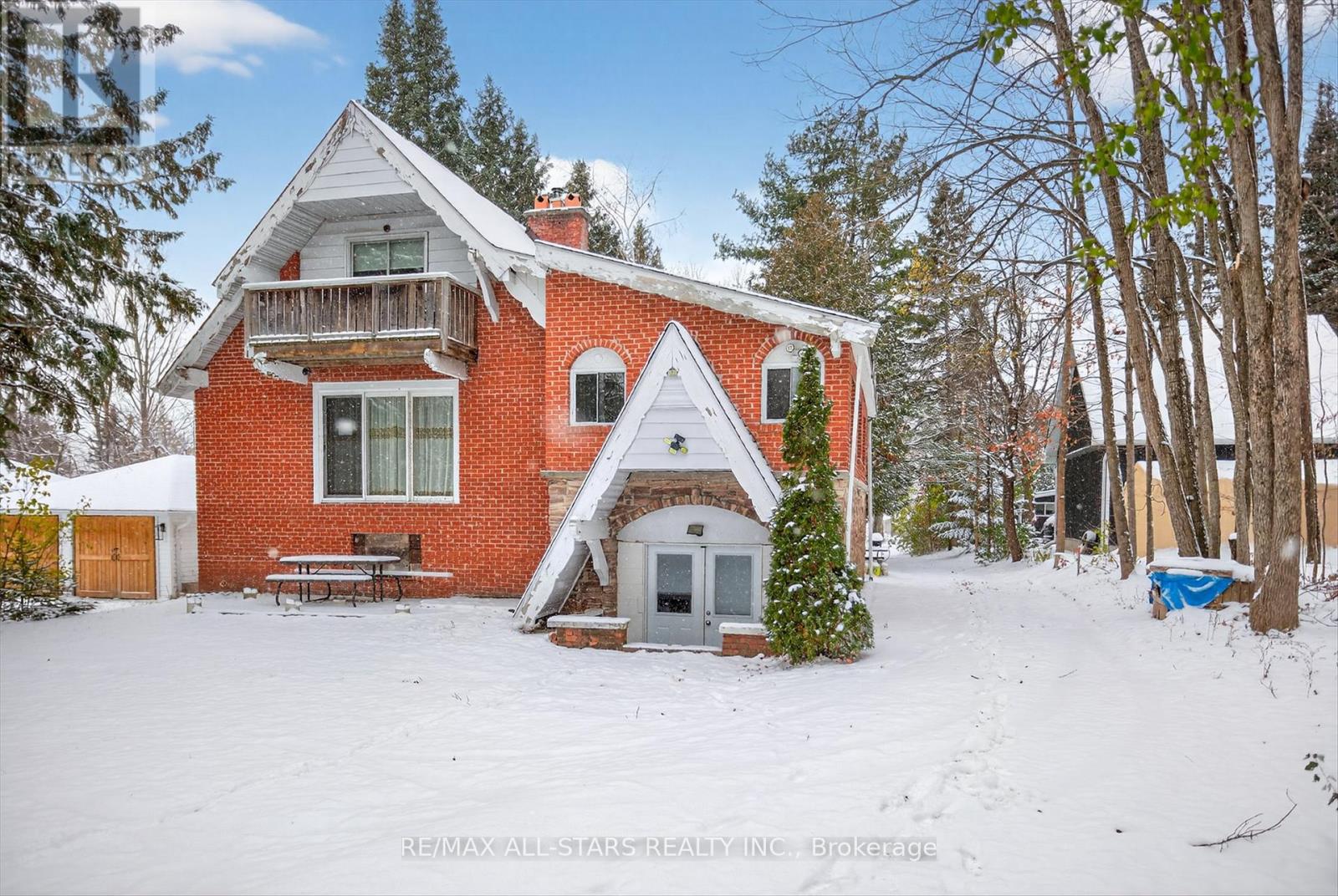32 Hargrave Road, Kawartha Lakes, Ontario K0M 2B0 - Photo 2 - X12535800