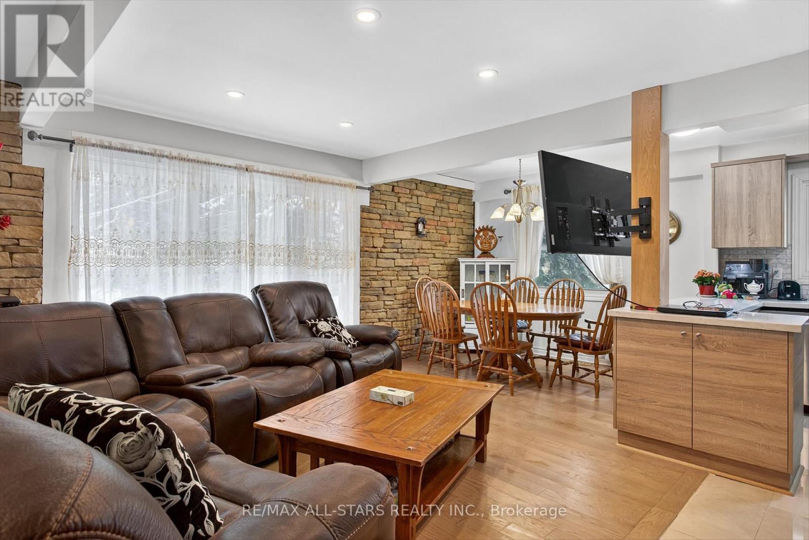 32 Hargrave Road, Kawartha Lakes, Ontario K0M 2B0 - Photo 10 - X12535800