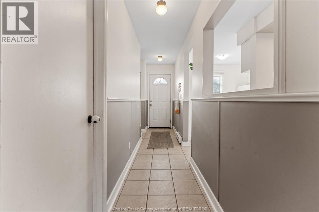 2888 Meadwobrook Lane Unit# 44, Windsor, Ontario  N8T 3C3 - Photo 5 - 25028336