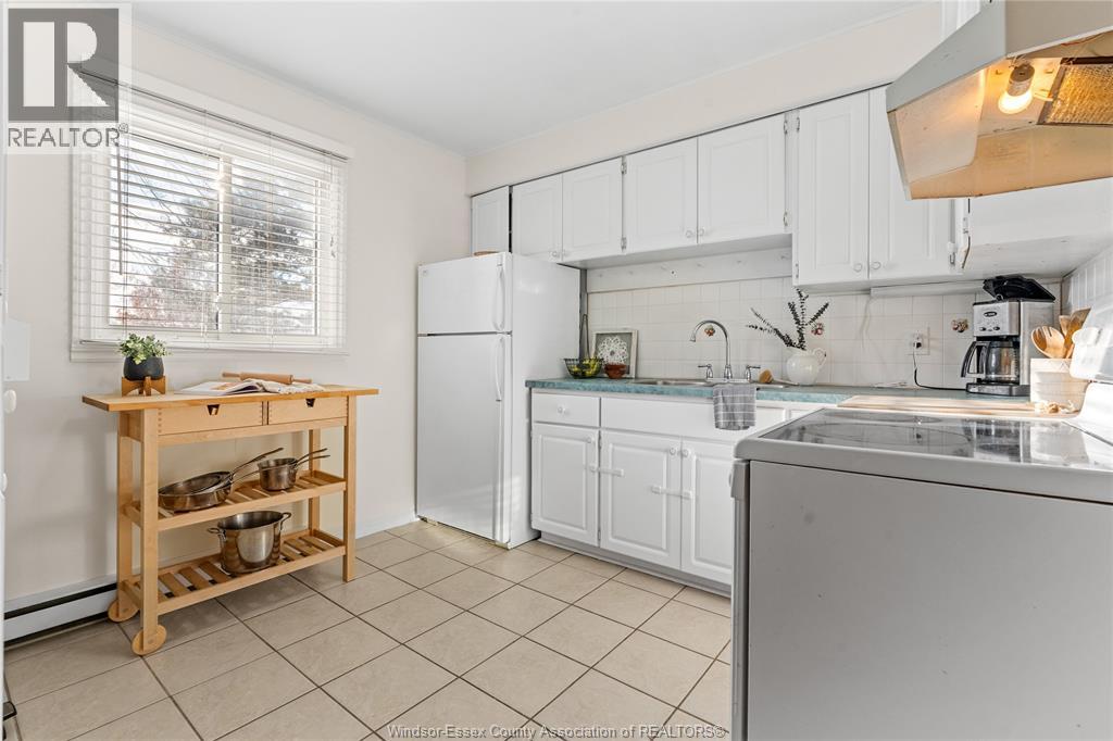 2888 Meadwobrook Lane Unit# 44, Windsor, Ontario  N8T 3C3 - Photo 6 - 25028336