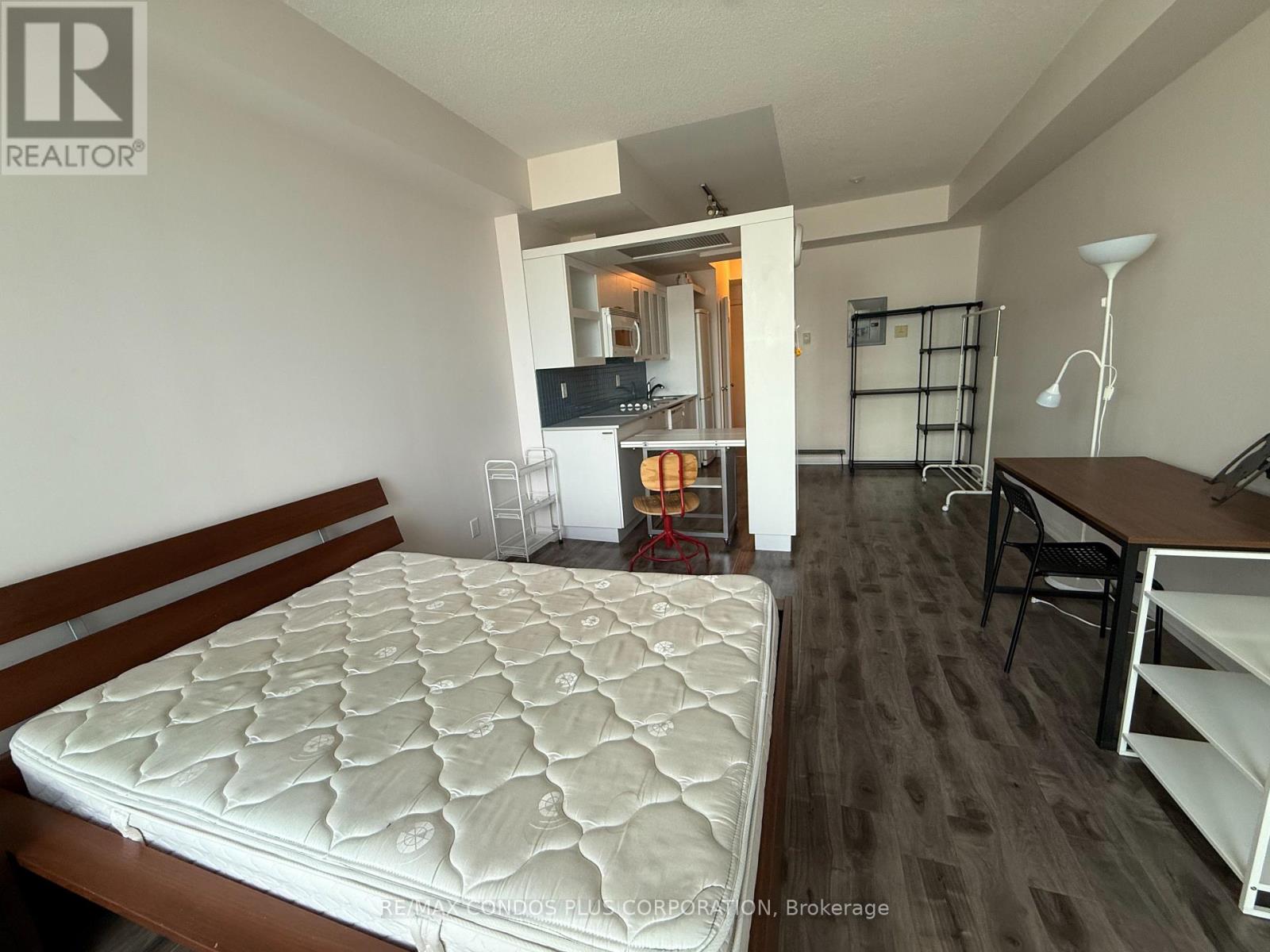 1730 - 111 Elizabeth Street, Toronto, Ontario  M5G 1P7 - Photo 5 - C12391731