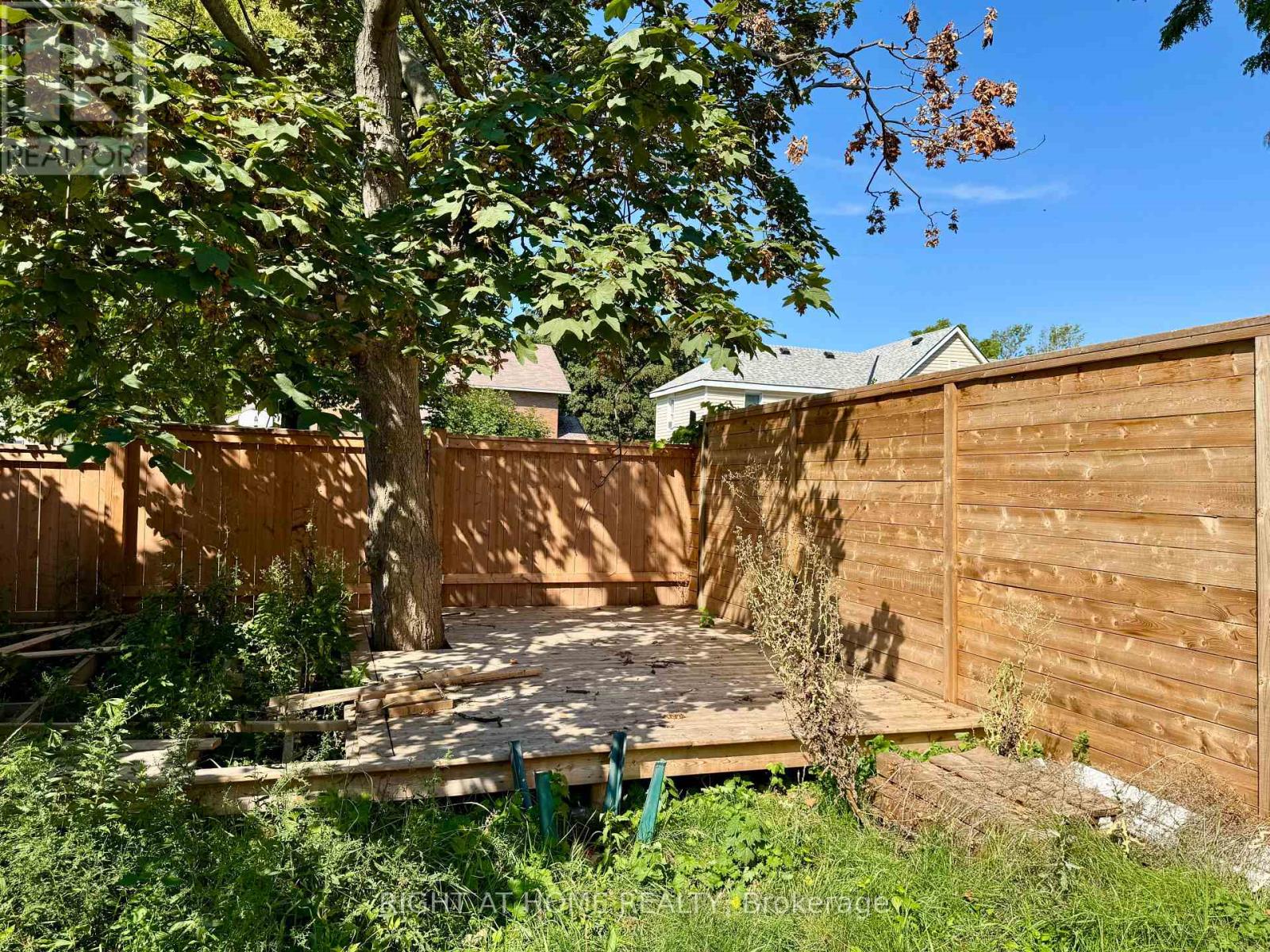 144 Waterloo Street, Fort Erie, Ontario  L2A 3K2 - Photo 34 - X12398420