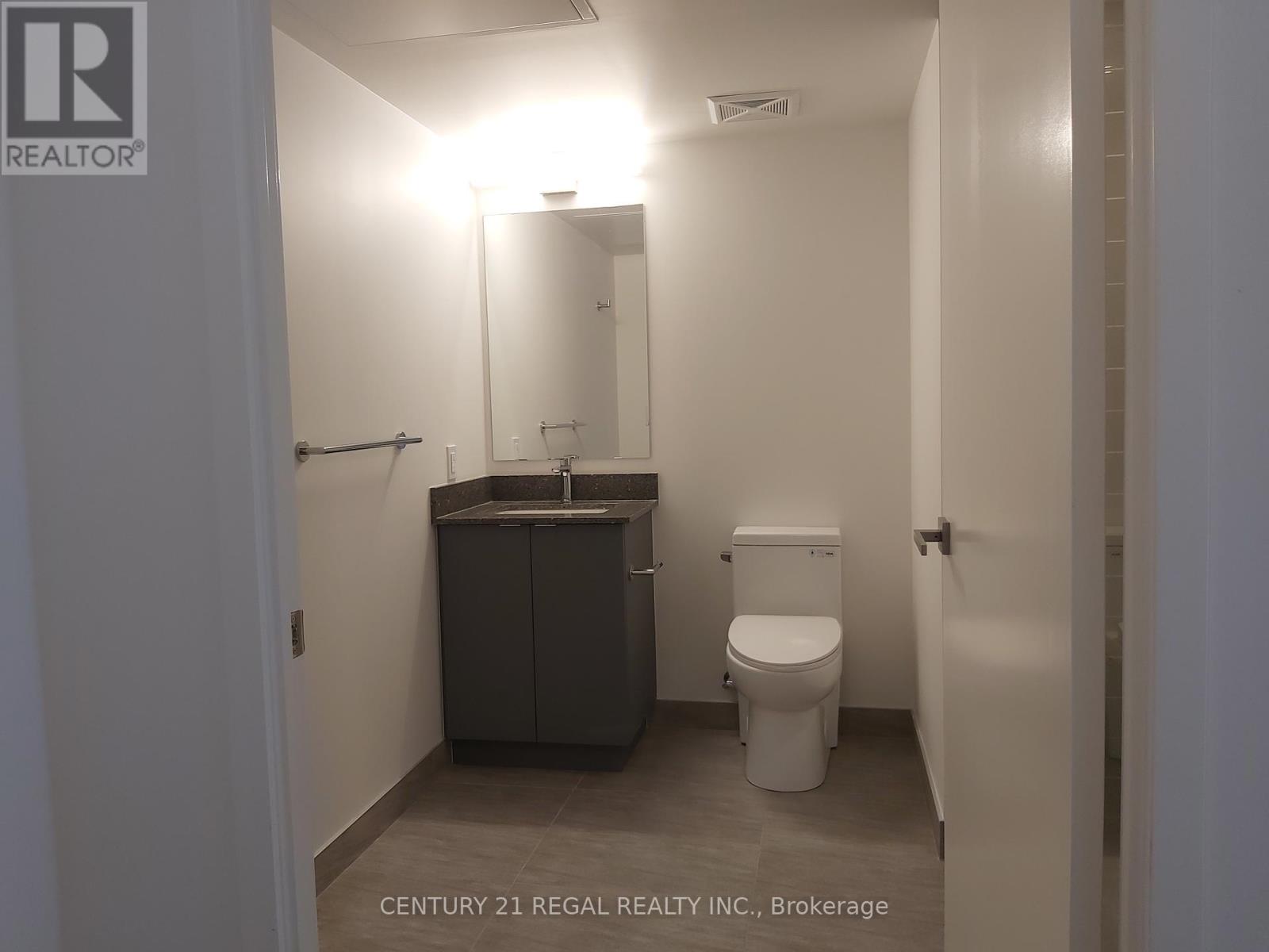 121 - 500 Wilson Avenue, Toronto, Ontario  M3H 0E5 - Photo 5 - C12535906