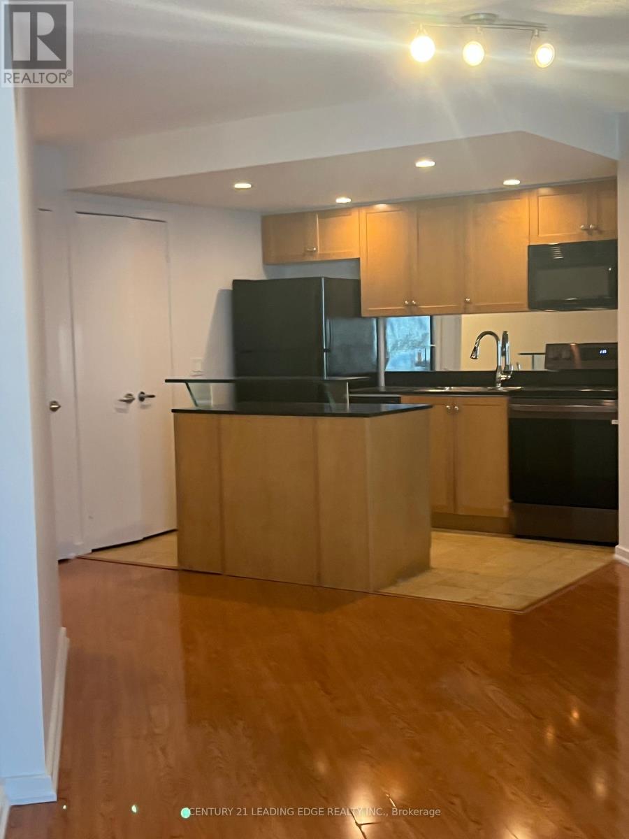 604 - 208 Queens Quay W, Toronto, Ontario  M5J 2Y5 - Photo 6 - C12535926