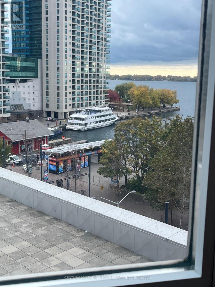 604 - 208 Queens Quay W, Toronto, Ontario  M5J 2Y5 - Photo 9 - C12535926