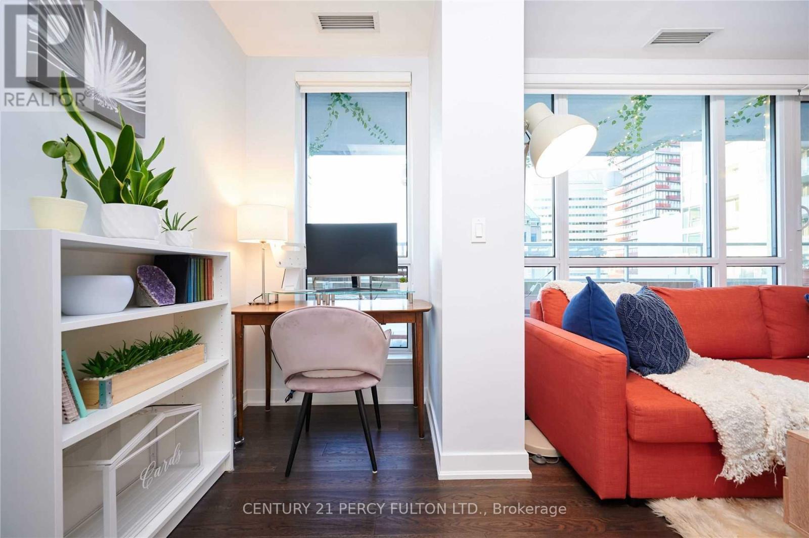 901 - 30 Nelson Street, Toronto, Ontario  M5V 0H5 - Photo 10 - C12536030