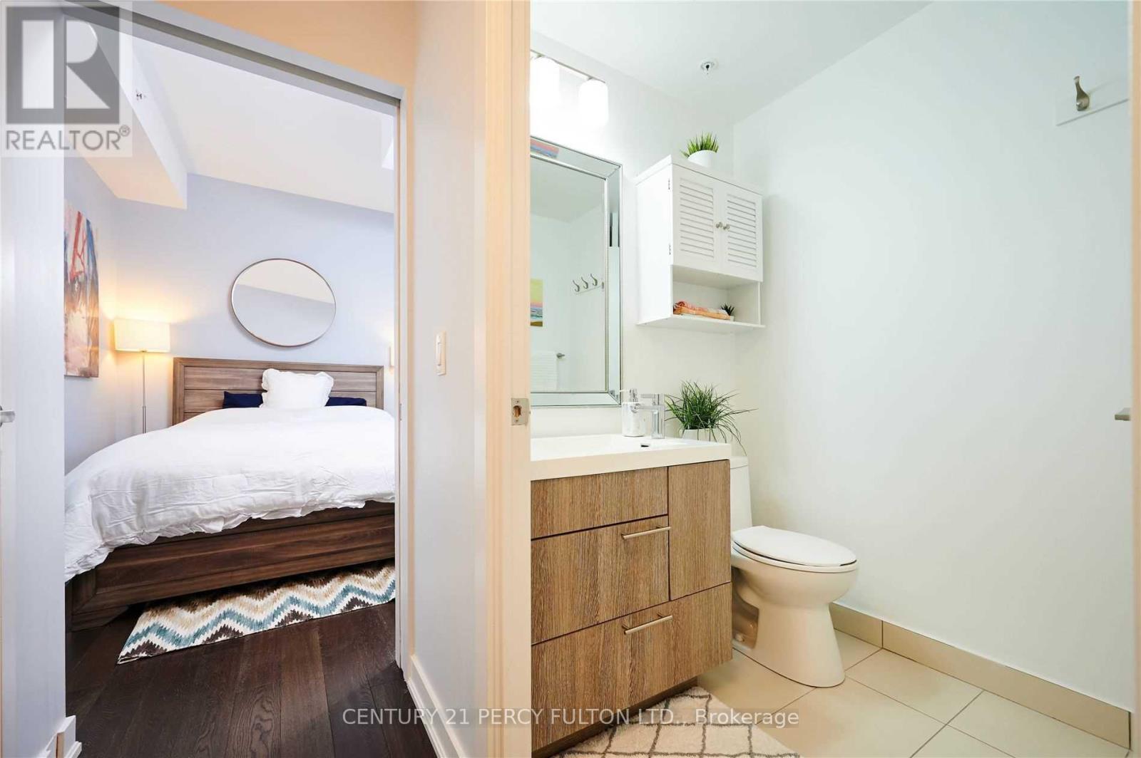 901 - 30 Nelson Street, Toronto, Ontario  M5V 0H5 - Photo 13 - C12536030