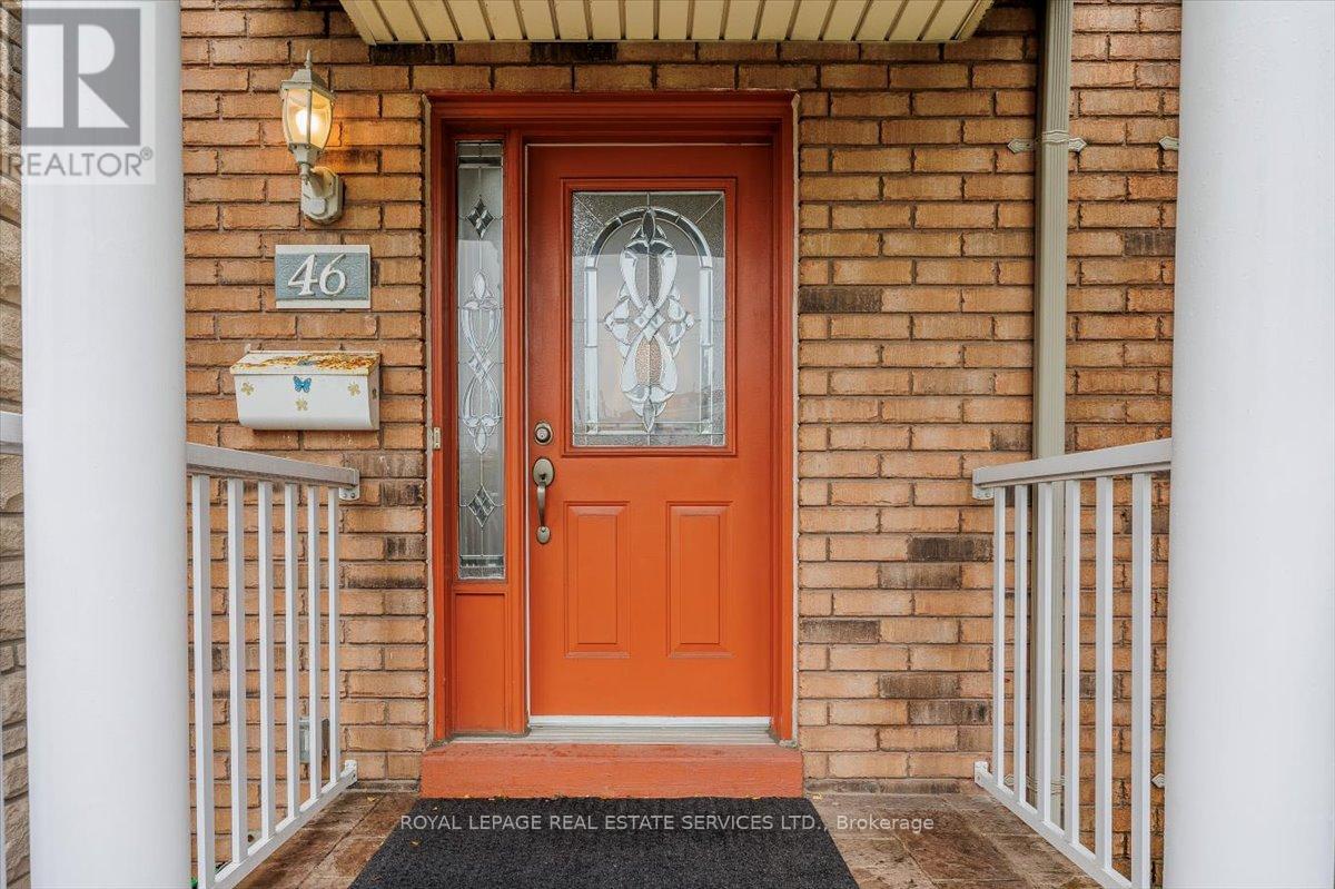 46 Georgina Gate, Toronto, Ontario  M1L 4T9 - Photo 2 - E12535928