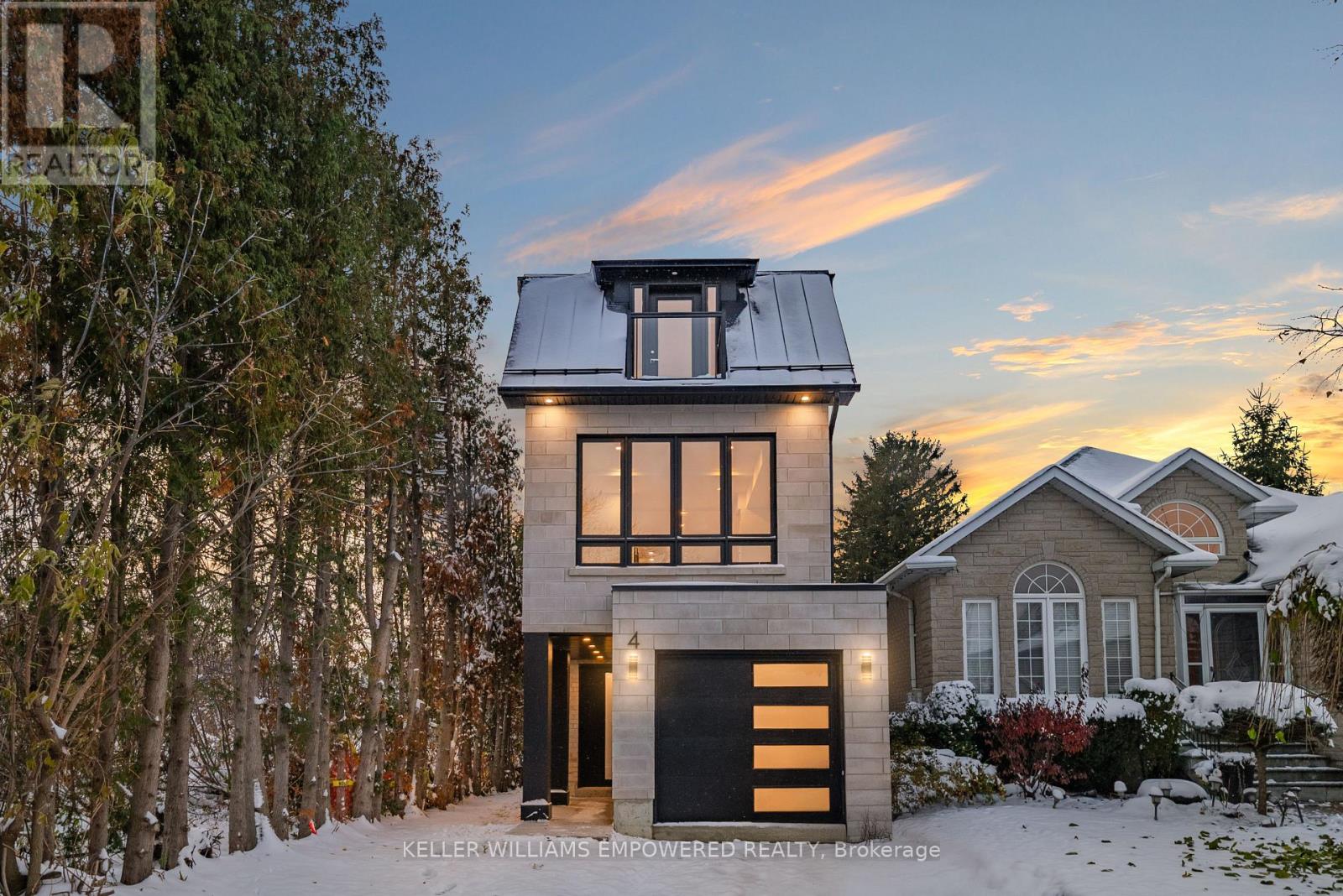 4 LEAFIELD DRIVE, Toronto, Ontario