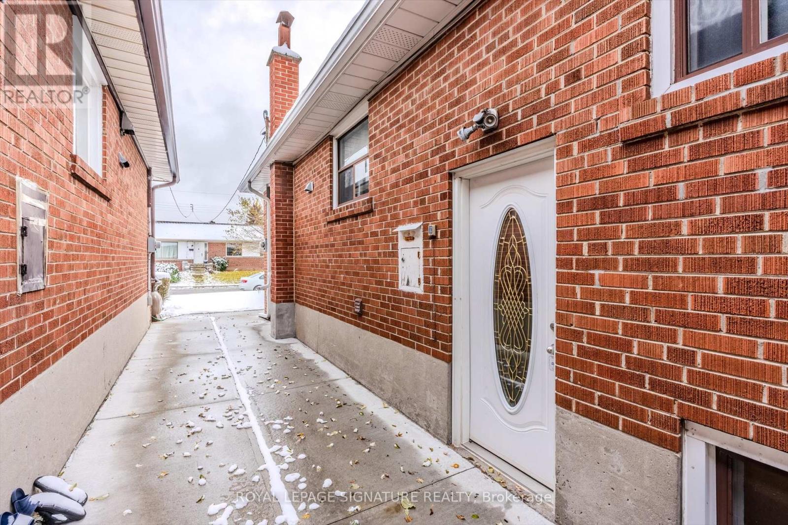 Bsmt - 10 Dalecliff Crescent, Toronto, Ontario  M1R 3L5 - Photo 17 - E12536020