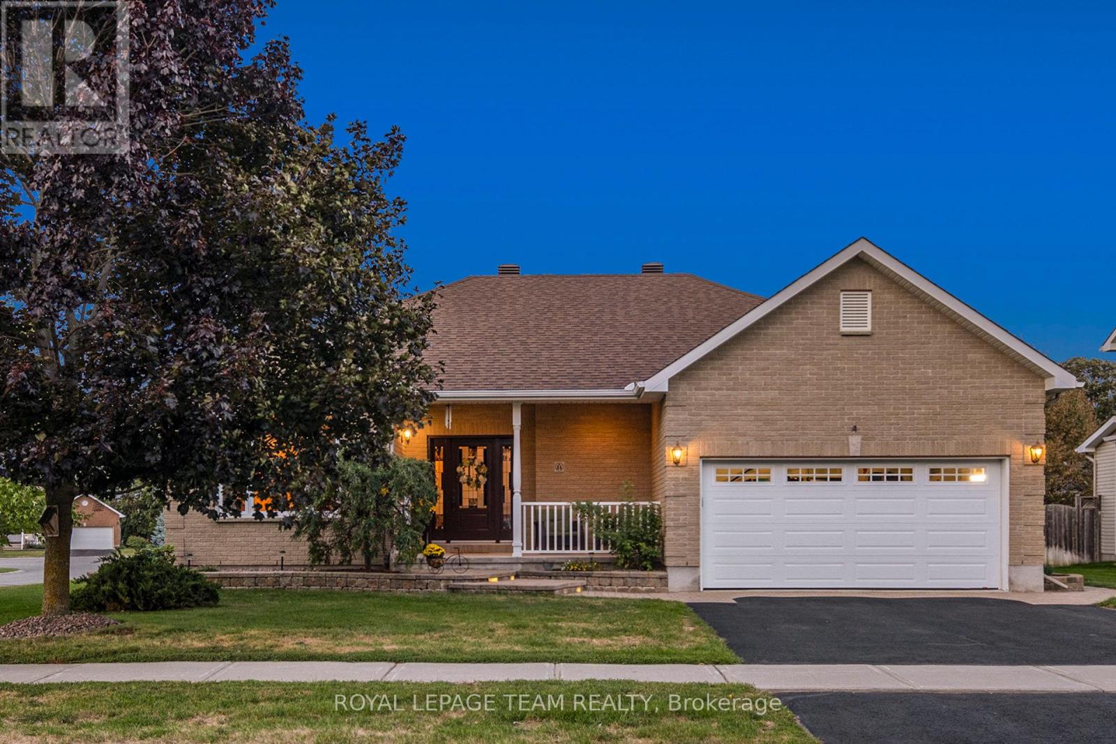 34 ROCHELLE DRIVE, Ottawa, Ontario