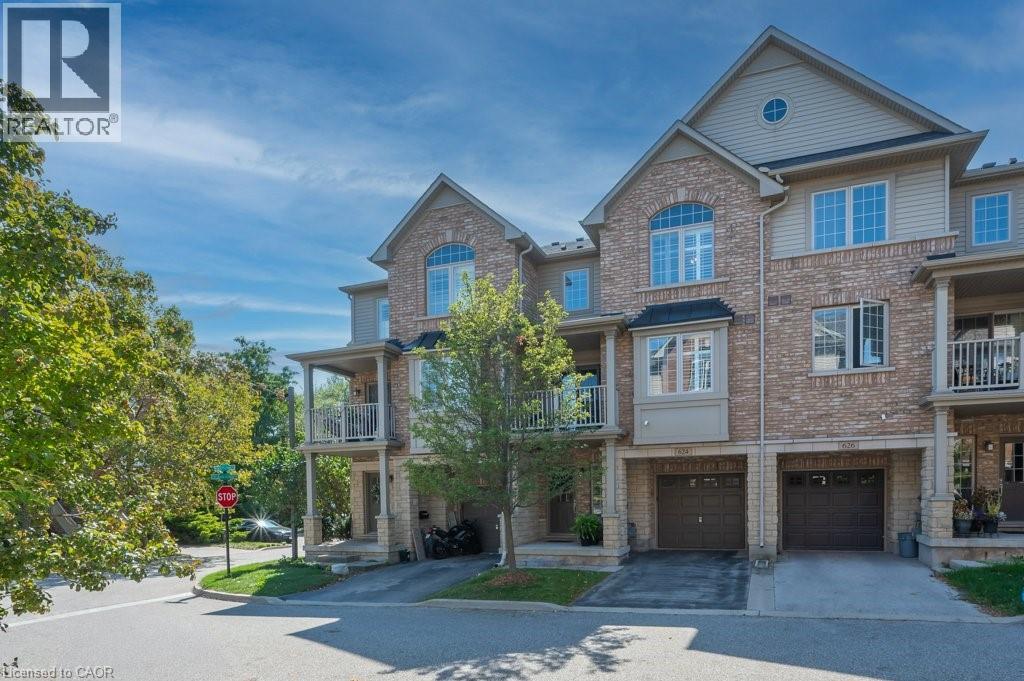 Property at 624 FORGETT Common image 2