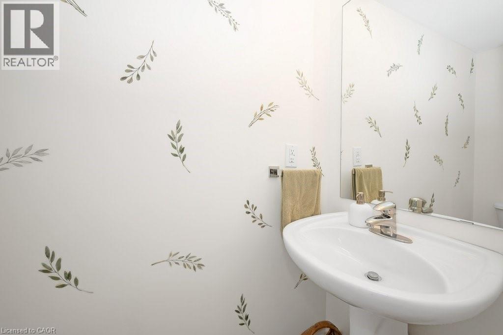 624 Forgett Common, Burlington, Ontario L7L 0C5 - Photo 19 - 40768384