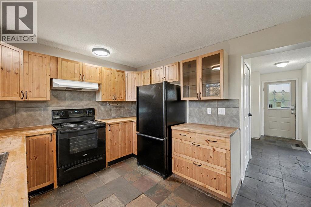 Property at 24 Hunters Gate image 3