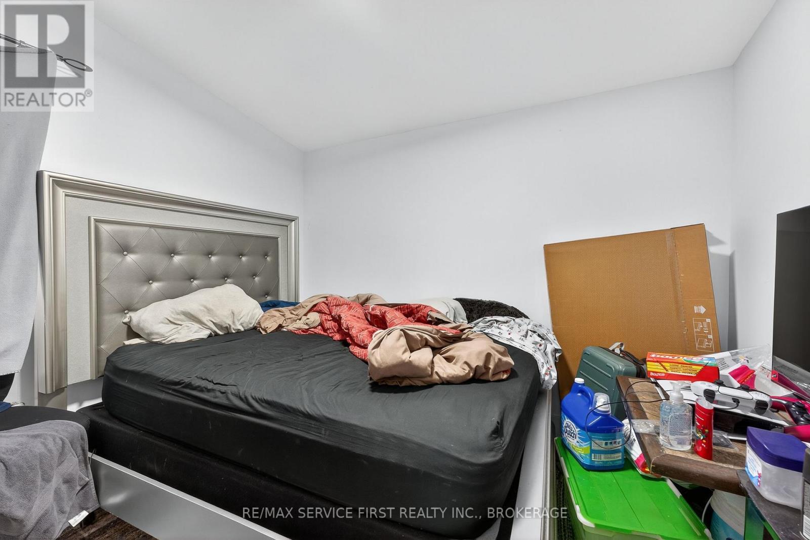 15 Foster Street, Kingston, Ontario K7M 6L2 - Photo 13 - X12536190