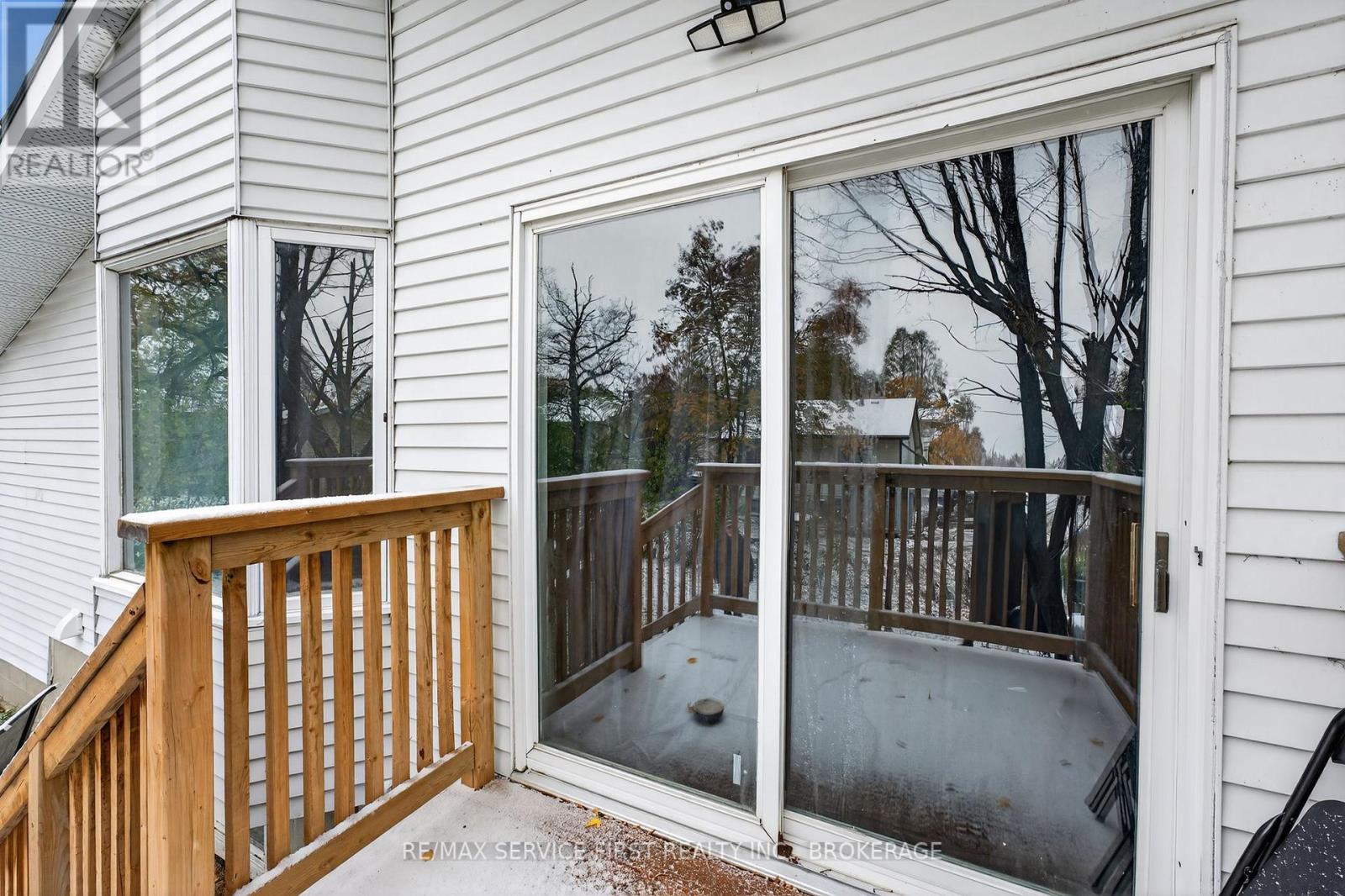 15 Foster Street, Kingston, Ontario K7M 6L2 - Photo 34 - X12536190