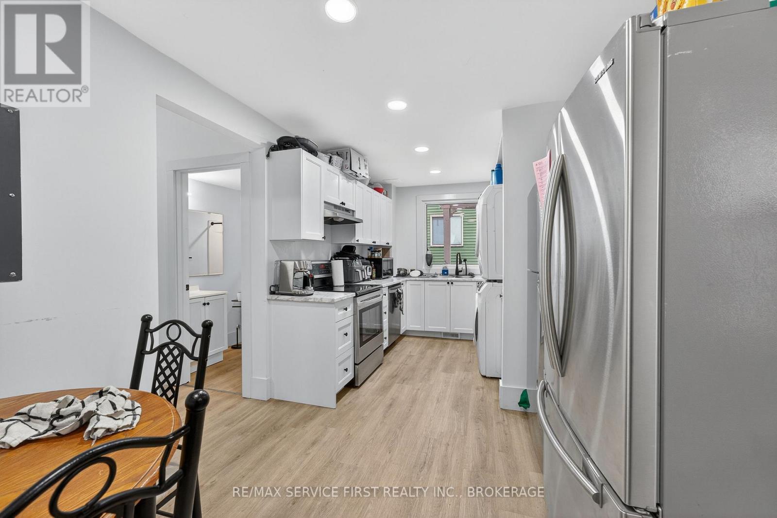 15 Foster Street, Kingston, Ontario K7M 6L2 - Photo 5 - X12536190