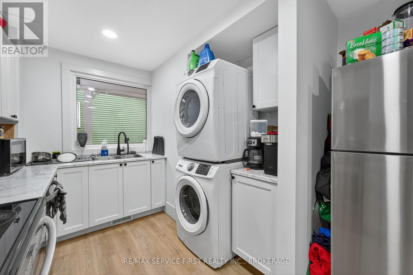 15 Foster Street, Kingston, Ontario K7M 6L2 - Photo 7 - X12536190