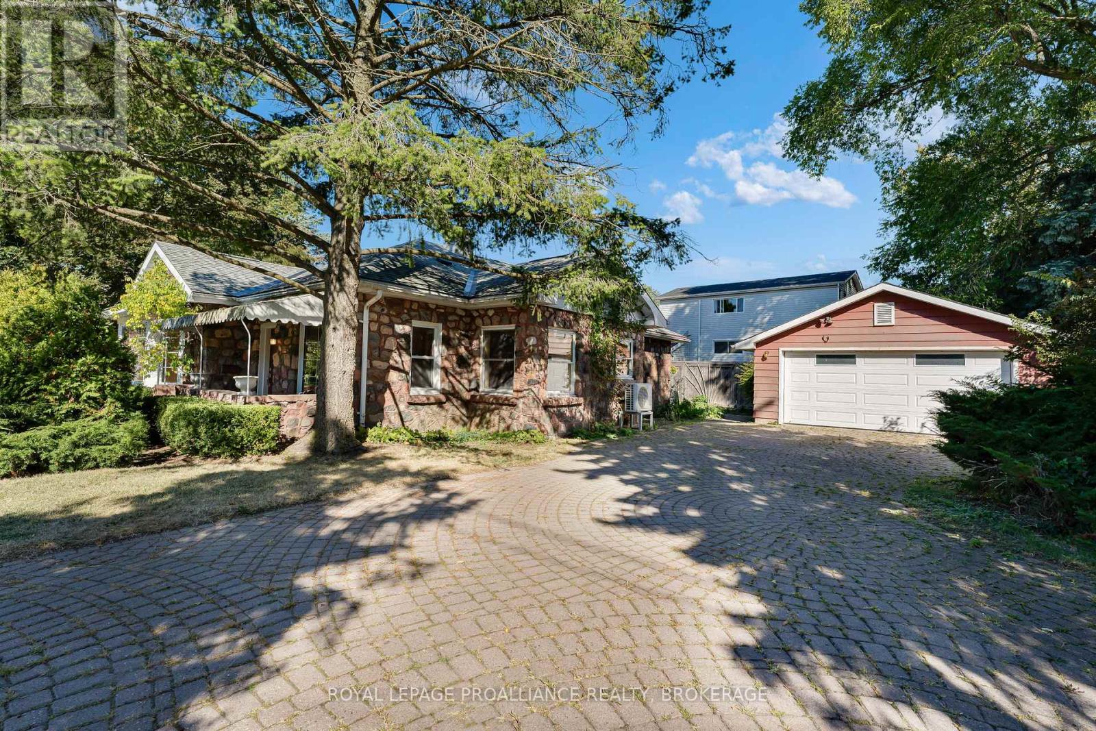 235 Park Street, Kingston, Ontario  K7L 1K4 - Photo 1 - X12536220