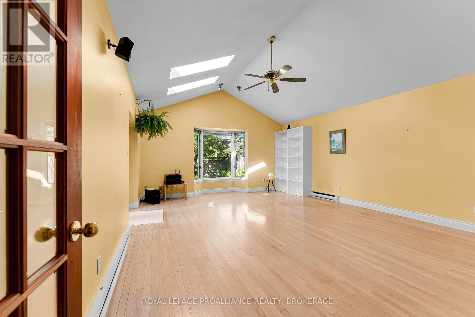 235 Park Street, Kingston, Ontario  K7L 1K4 - Photo 18 - X12536220