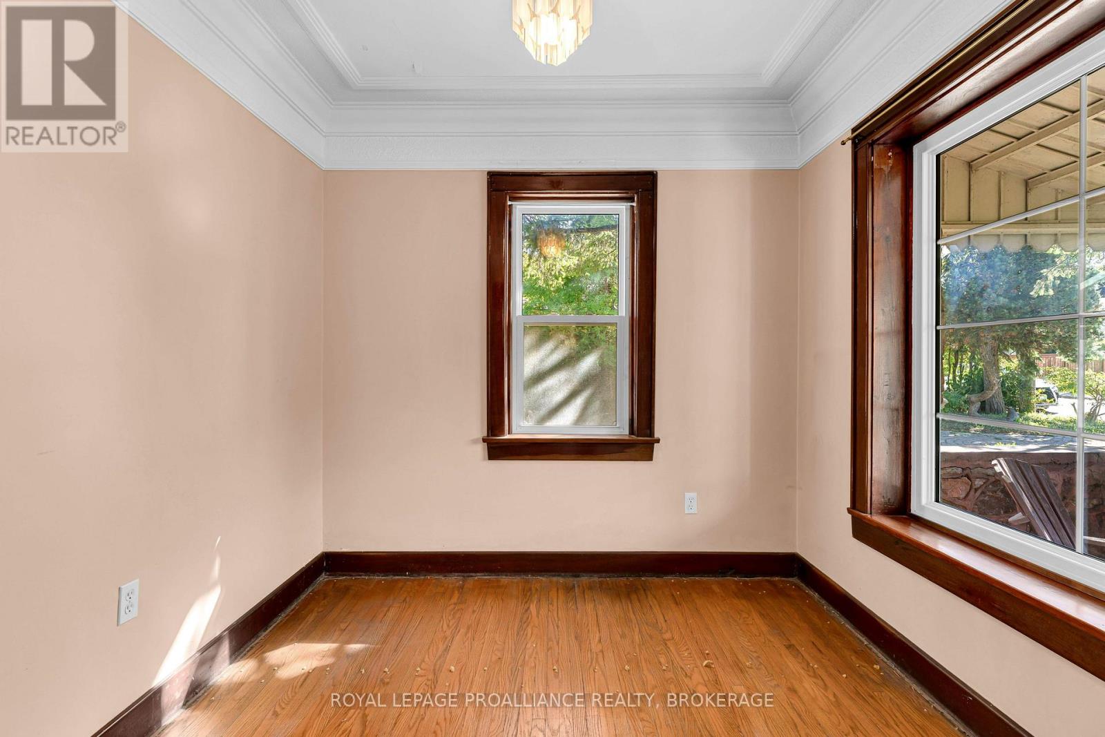 235 Park Street, Kingston, Ontario  K7L 1K4 - Photo 22 - X12536220