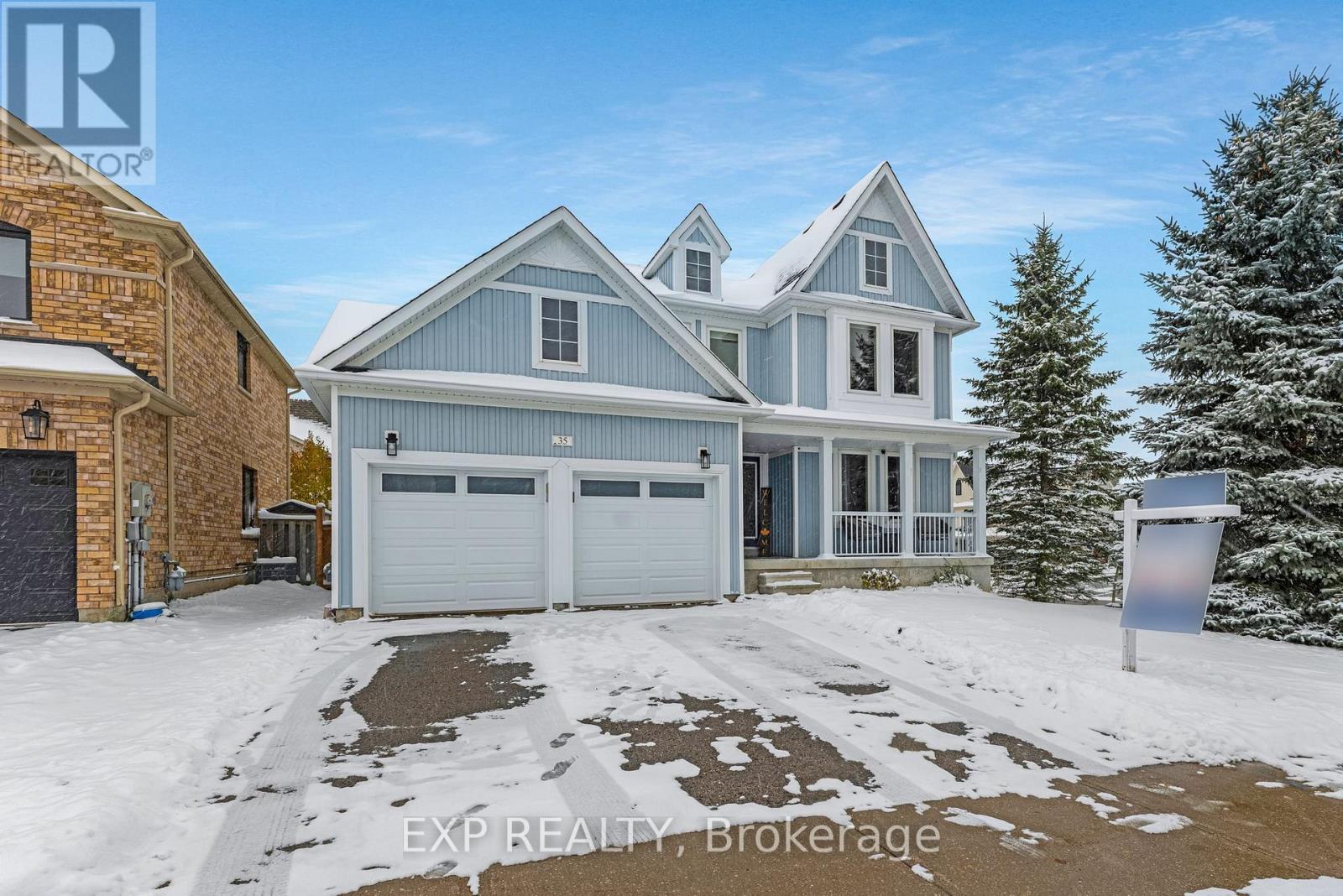 35 Viscount Way, East Gwillimbury (Mt Albert), Ontario  L0G 1M0 - Photo 2 - N12535934