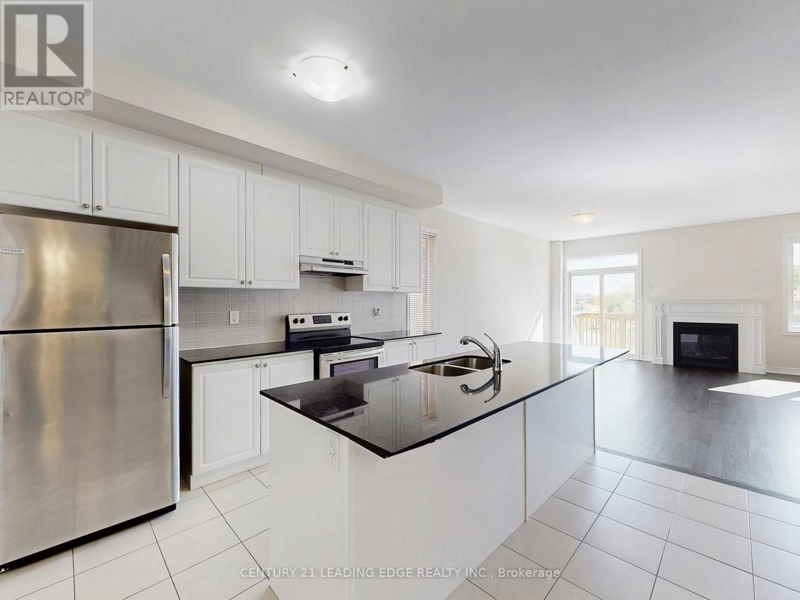 2023 Mullen Street, Innisfil, Ontario  L9S 0J8 - Photo 6 - N12535956