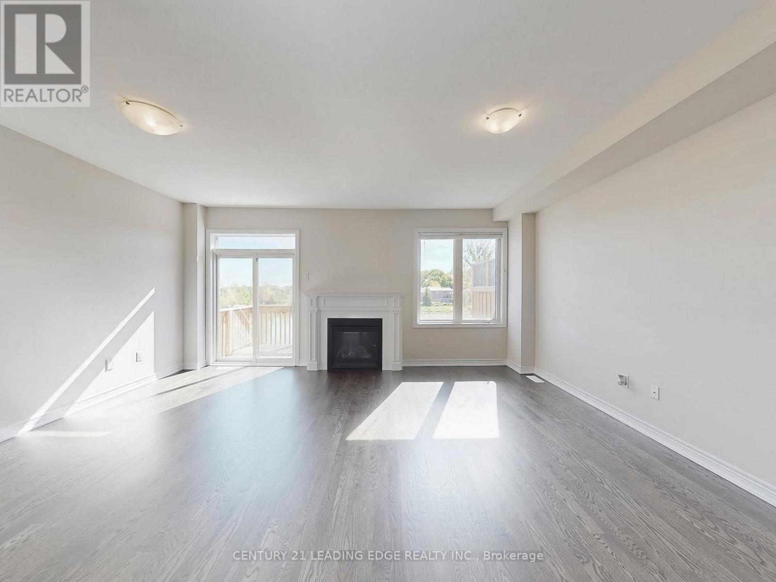 2023 Mullen Street, Innisfil, Ontario  L9S 0J8 - Photo 9 - N12535956