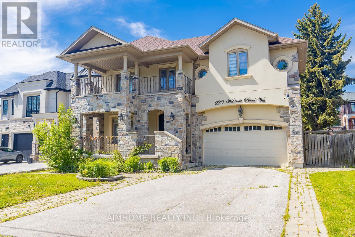 220 Weldrick Road W, Richmond Hill, Ontario L4C 3V3 - Photo 2 - N12535962