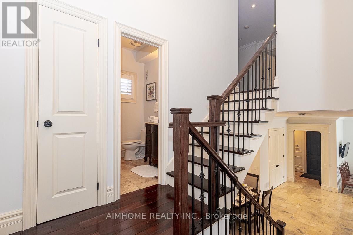 220 Weldrick Road W, Richmond Hill, Ontario L4C 3V3 - Photo 23 - N12535962