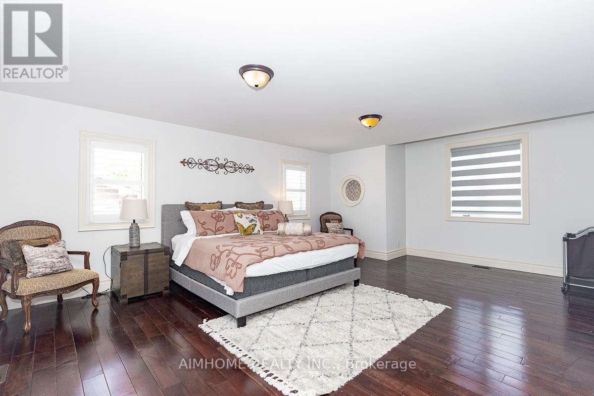 220 Weldrick Road W, Richmond Hill, Ontario L4C 3V3 - Photo 28 - N12535962