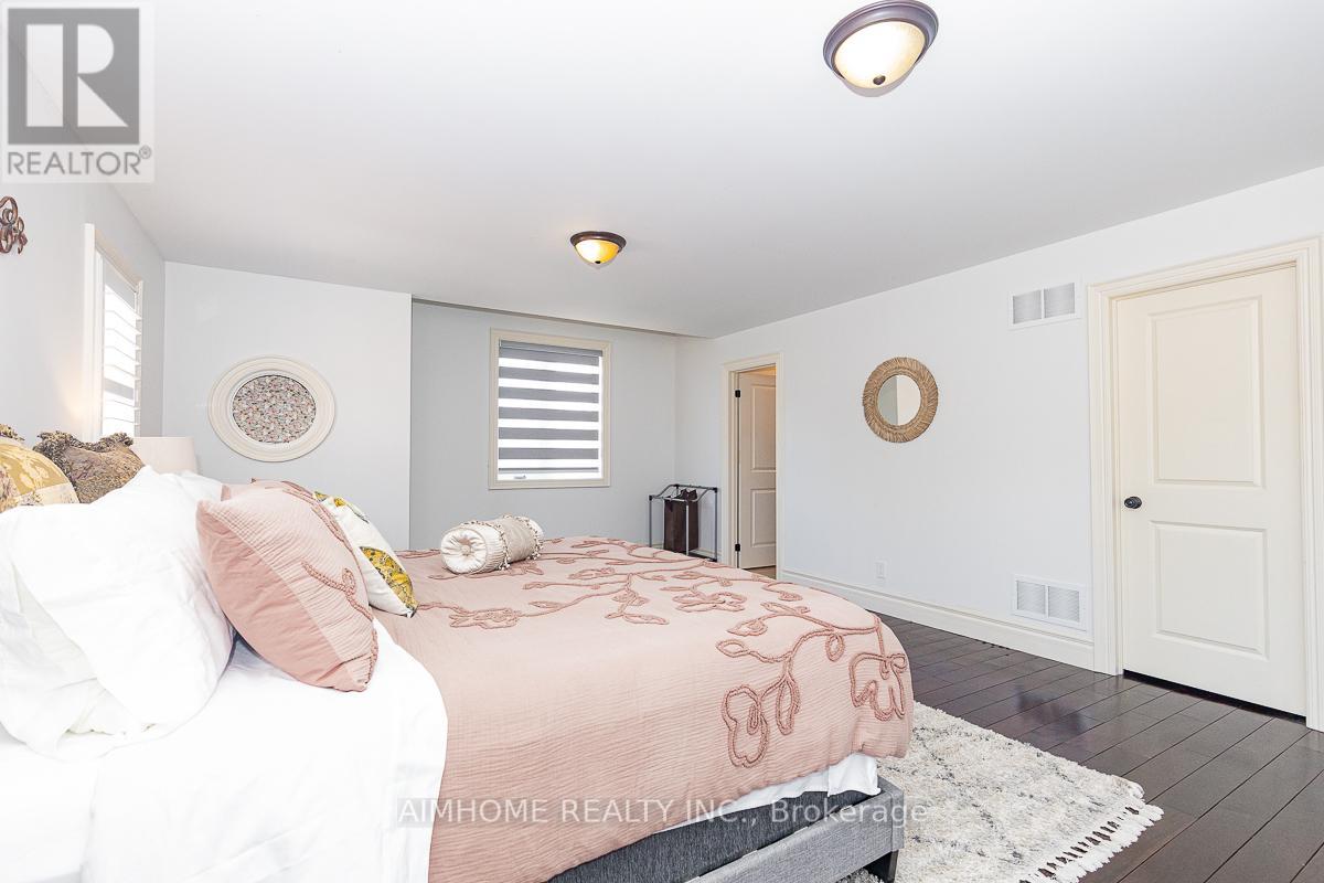 220 Weldrick Road W, Richmond Hill, Ontario L4C 3V3 - Photo 29 - N12535962