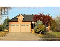 310 CHAMBERS CRESCENT, Newmarket, Ontario