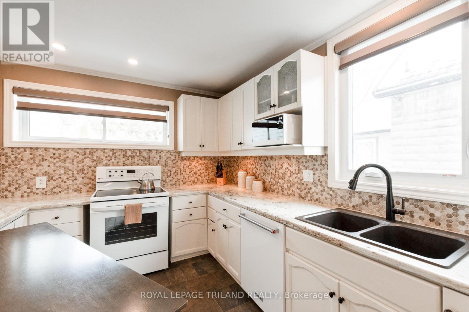 112 Elm Street, St. Thomas, Ontario  N5R 1H8 - Photo 19 - X12536104