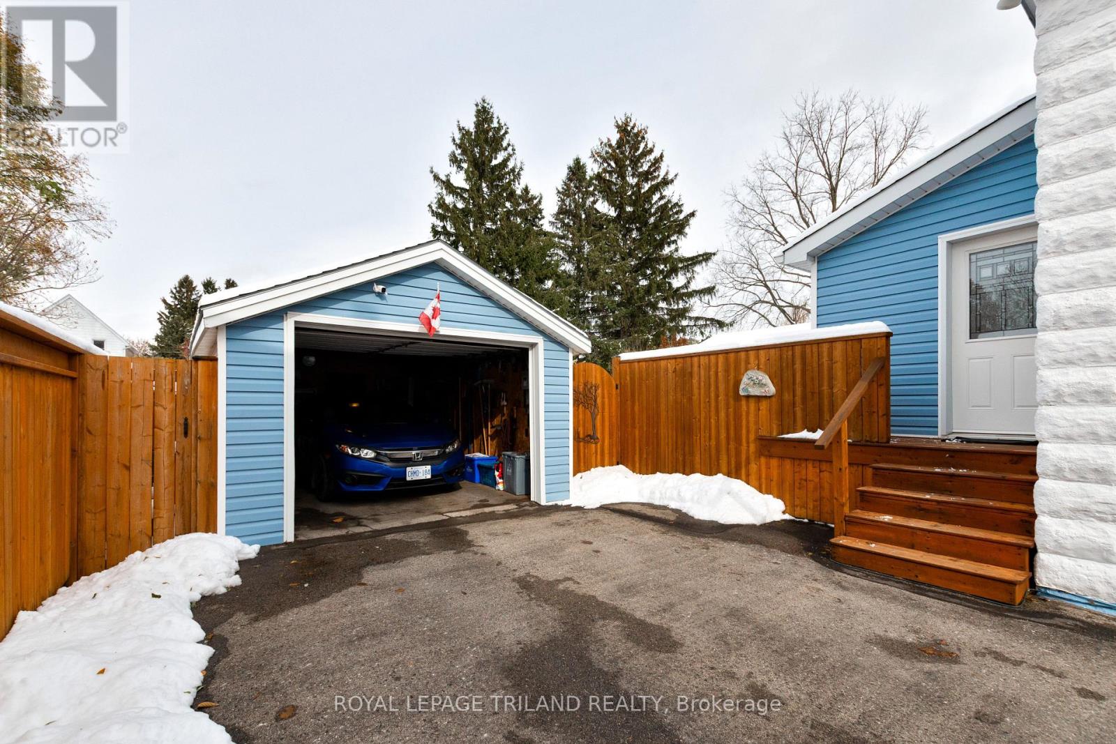 112 Elm Street, St. Thomas, Ontario  N5R 1H8 - Photo 35 - X12536104