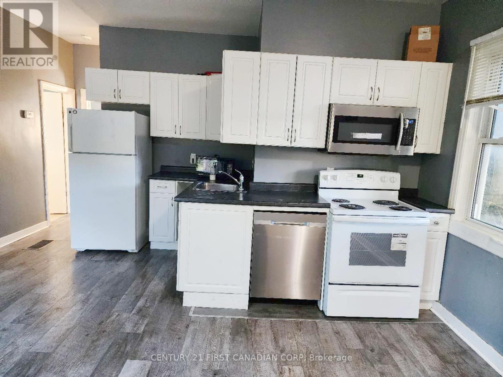 Unit 1 - 648 Oxford Street E, London East, Ontario  N5Y 3J4 - Photo 2 - X12536274