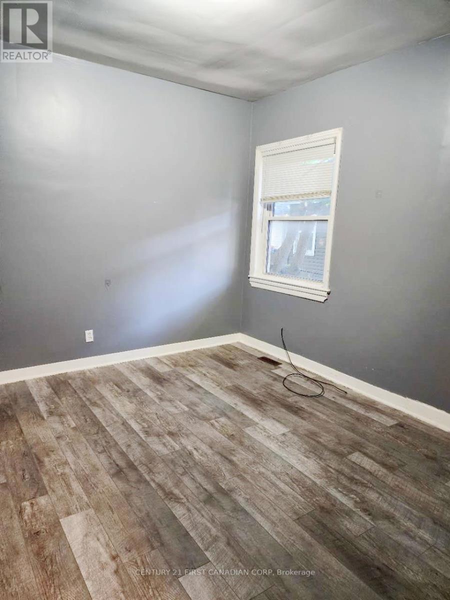 Unit 1 - 648 Oxford Street E, London East, Ontario  N5Y 3J4 - Photo 5 - X12536274