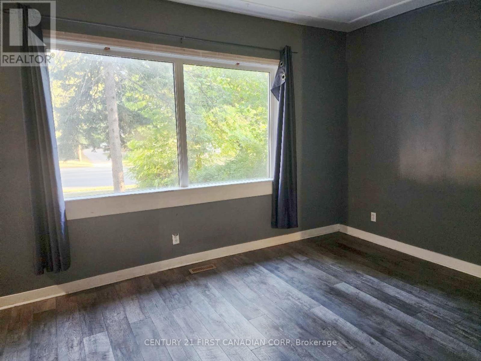 Unit 1 - 648 Oxford Street E, London East, Ontario  N5Y 3J4 - Photo 6 - X12536274